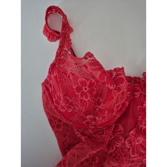 Victoria's Secret Vintage Y2K Red Floral Mesh Lace Thong Bodysuit Womens 36C - Picture 10 of 13